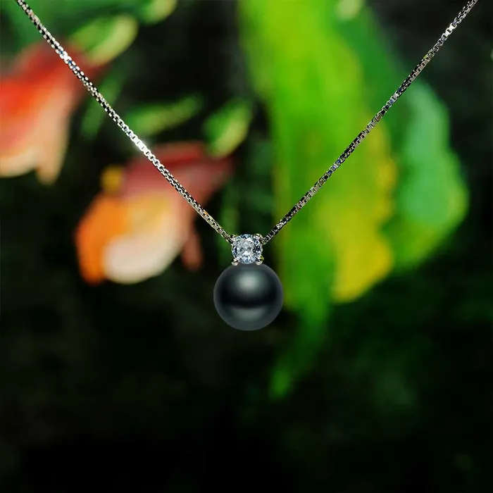 Pearly Lustre Necklaces Elegant Tahitian Pearl Necklace WN00405