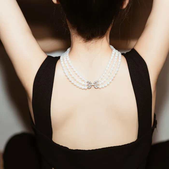 Pearly Lustre Necklaces Princess Length 3layer Freshwater Pearl Necklace WN00278
