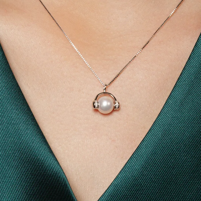 Pearly Lustre Necklaces Wonderland Freshwater Pearl Necklace WN00039