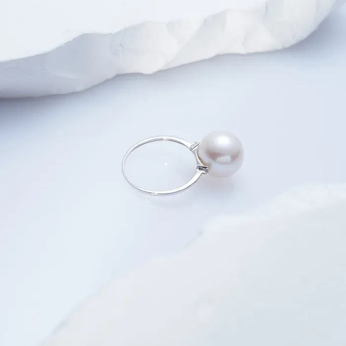 Pearly Lustre Rings 18K Gold Edison Pearl Ring KR00096