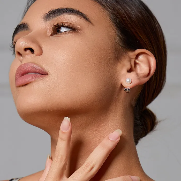 Pearly Lustre Top Lustre Freshwater Pearl Earrings WE00777 SAFARI Earrings