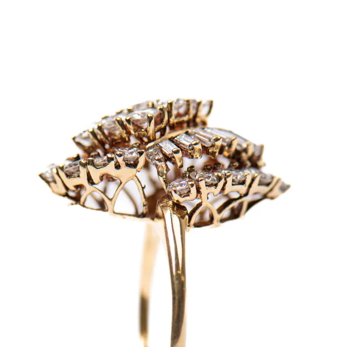 Rings STORE 5a PreOwned Diamond Cluster Ring