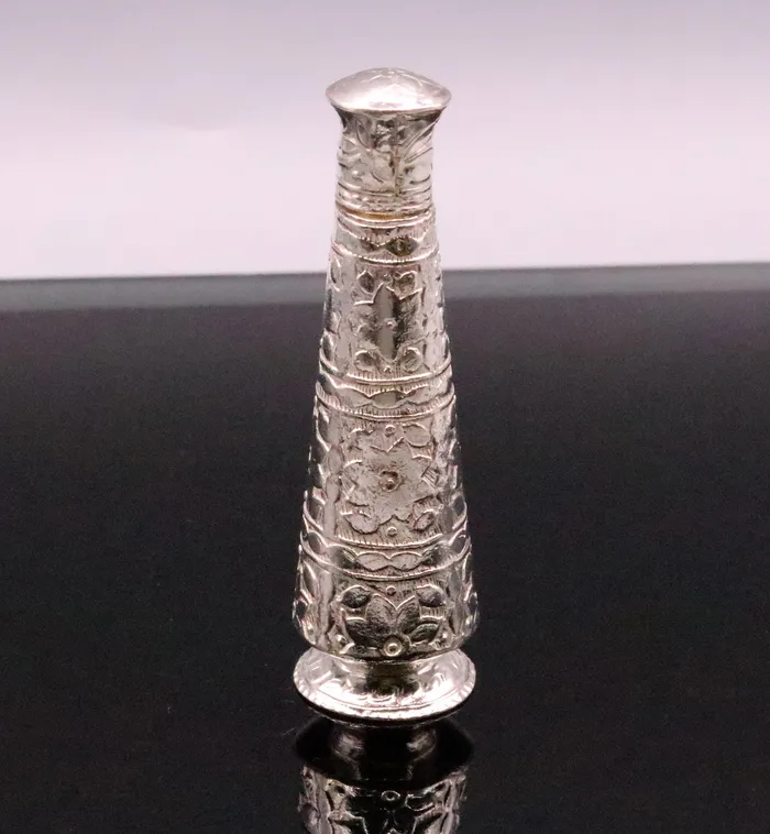 Rings TRIBAL ORNAMENTS Vintage antique design 925 sterling silver sindoor box kumkum box trinket box bridal jewelry collection from Rajasthan india trnk31