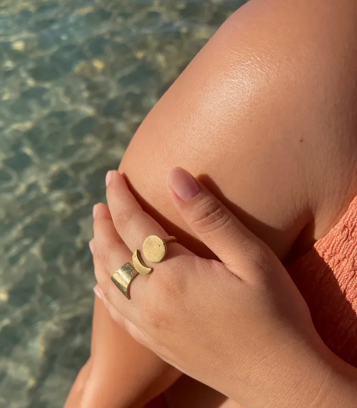 Sesotunawa Rings Fishtail Ring