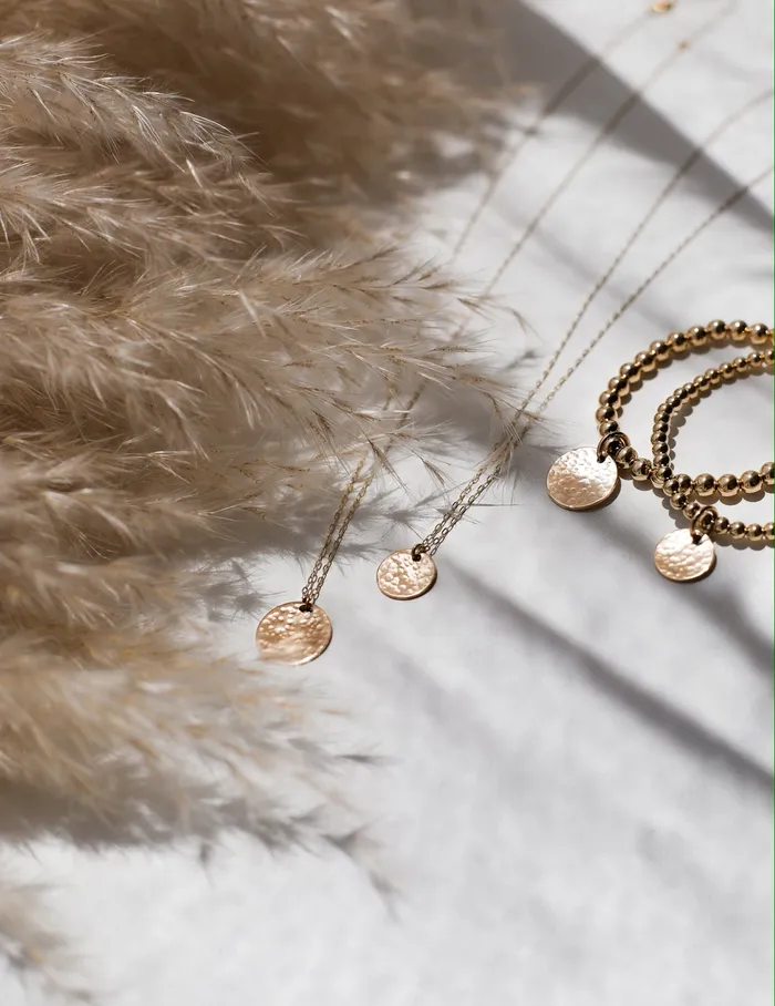 Stylin By Aylin THE HAMMERED COIN BEADED BRACELET GOLD Bracelets