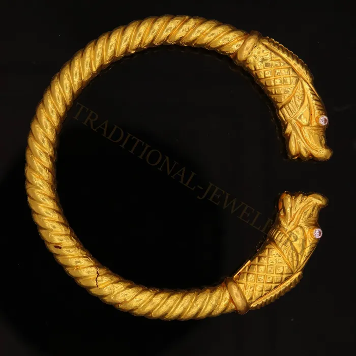 TRIBAL ORNAMENTS Bracelets 22kt yellow gold handmade crocodile face bangle bracelet kada for mens jewelry gorgeous indian antique design tribal jewelry TRIBAL ORNAMENTS Bracelets 22kt yellow gold handmade crocodile face bangle bracelet kada for mens jewelry gorgeous indian antique design tribal jewelry