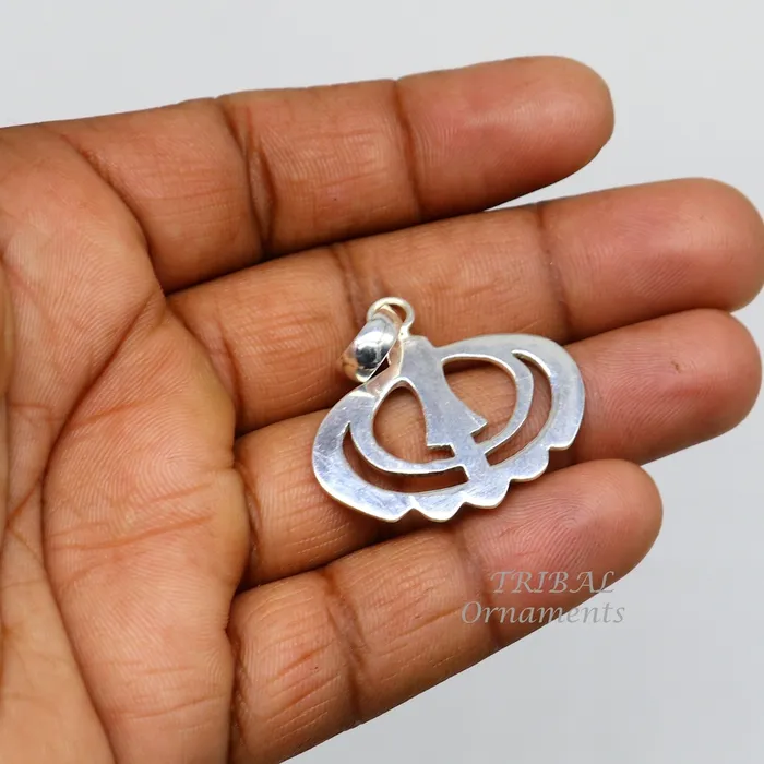 TRIBAL ORNAMENTS Necklaces 925 sterling silver handmade design holy khalsa Waheguru pendant sikha Sardar symbol pendant best blessing pendant from india nsp511 TRIBAL ORNAMENTS Necklaces 925 sterling silver handmade design holy khalsa Waheguru pendant sikha Sardar symbol pendant best blessing pendant from india nsp511