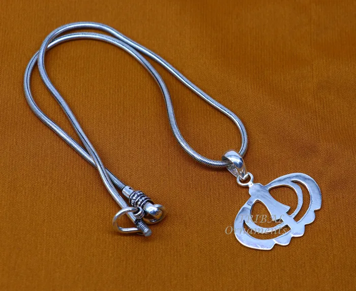TRIBAL ORNAMENTS Necklaces 925 sterling silver handmade design holy khalsa Waheguru pendant sikha Sardar symbol pendant best blessing pendant from india nsp511