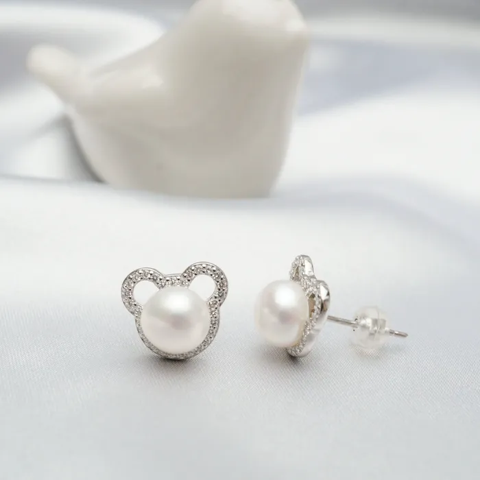 Wonderland Freshwater Pearl Earrings WE00075 Pearly Lustre Earrings